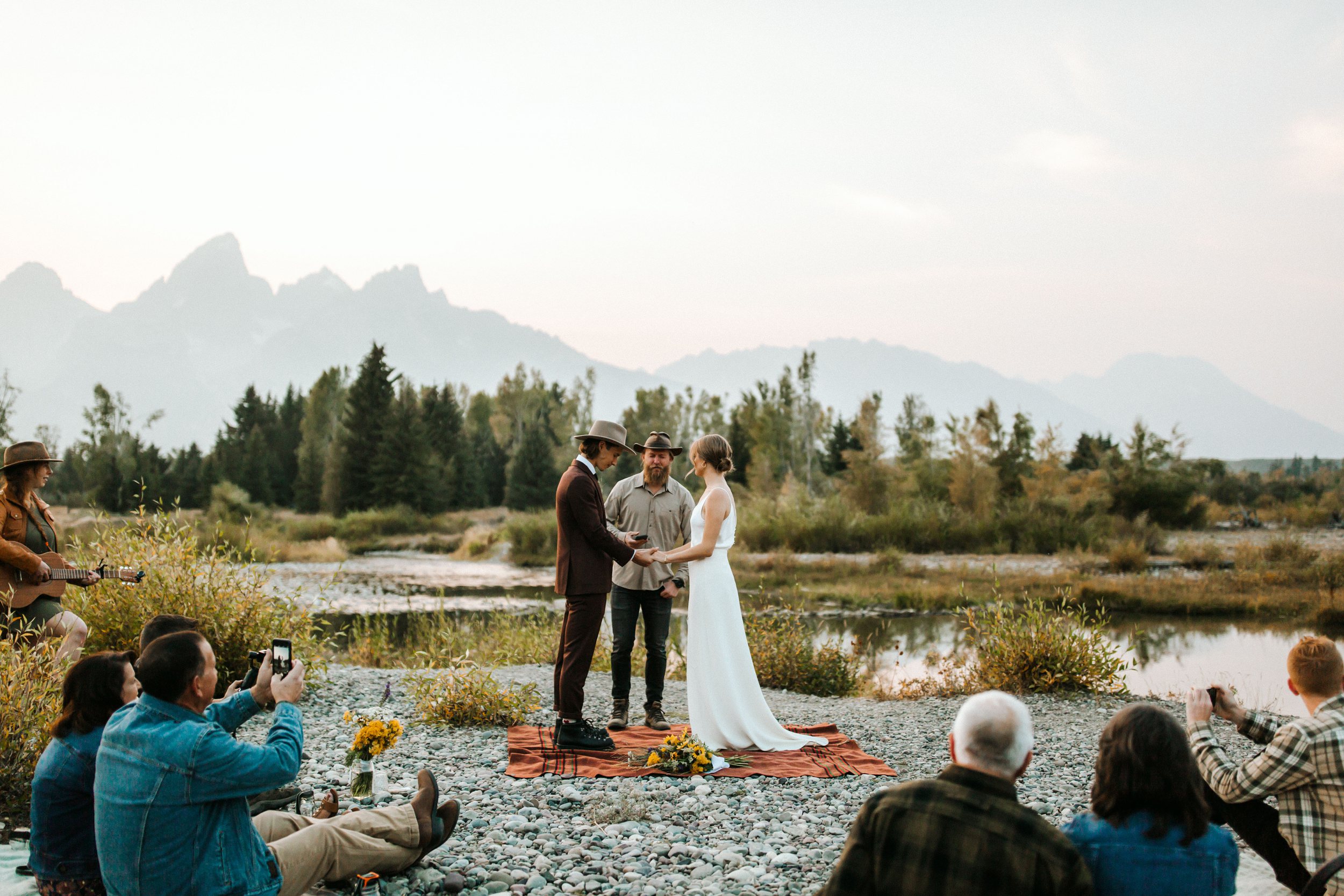 www.givingtreephotography.com-Tetonswedding_0081.jpg